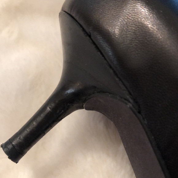 BANANA REPUBLIC BLACK LEATHER PUMPS 👠 - Picture 10 of 13